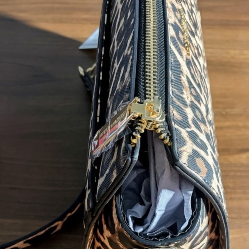 Steve Madden Leopard Crossbody Bag NWT - Picture 7 of 9